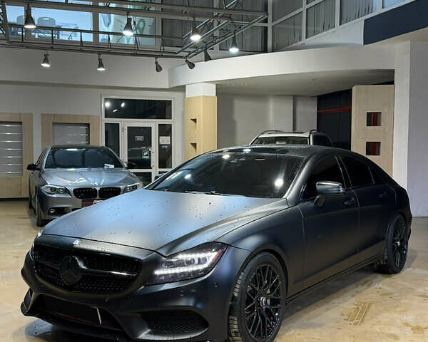 Белый Мерседес ЦЛС-Класс, объемом двигателя 4.7 л и пробегом 181 тыс. км за 19899 $, фото 1 на Automoto.ua