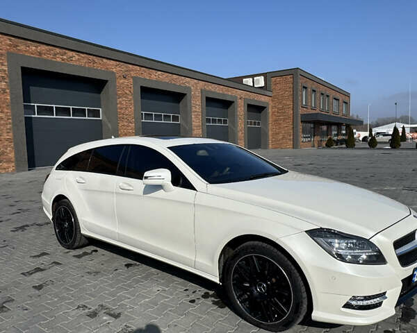Білий Мерседес ЦЛС-Клас, об'ємом двигуна 3 л та пробігом 241 тис. км за 16300 $, фото 1 на Automoto.ua