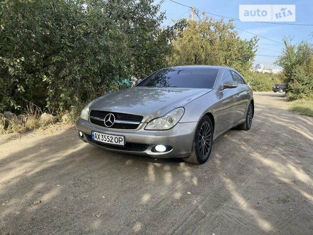 Бежевый Мерседес ЦЛС-Класс, объемом двигателя 3.5 л и пробегом 365 тыс. км за 10000 $, фото 1 на Automoto.ua