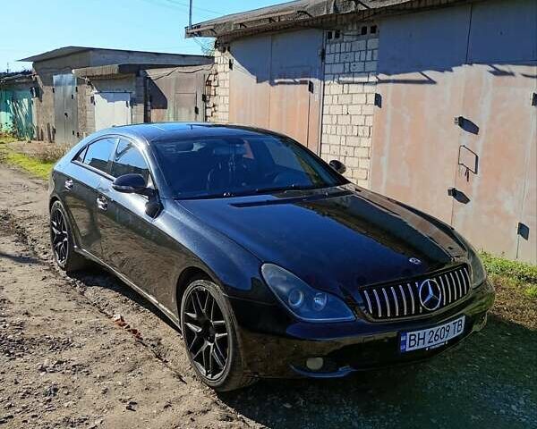 Черный Мерседес ЦЛС-Класс, объемом двигателя 3.5 л и пробегом 270 тыс. км за 10000 $, фото 1 на Automoto.ua