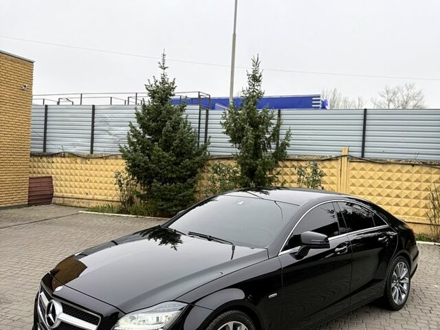 Черный Мерседес ЦЛС-Класс, объемом двигателя 2.1 л и пробегом 183 тыс. км за 22500 $, фото 1 на Automoto.ua