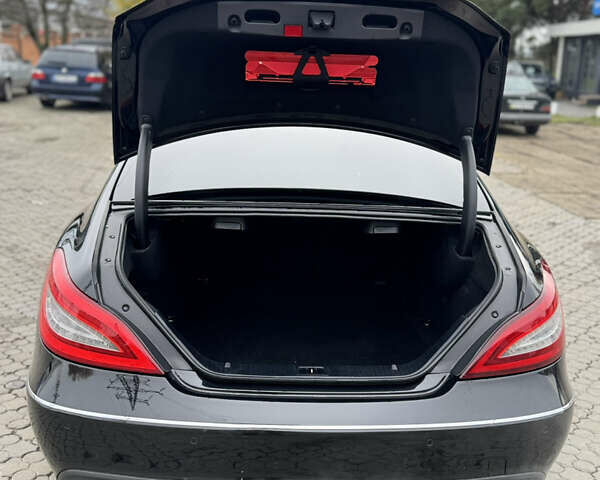 Черный Мерседес ЦЛС-Класс, объемом двигателя 3.5 л и пробегом 193 тыс. км за 21000 $, фото 1 на Automoto.ua