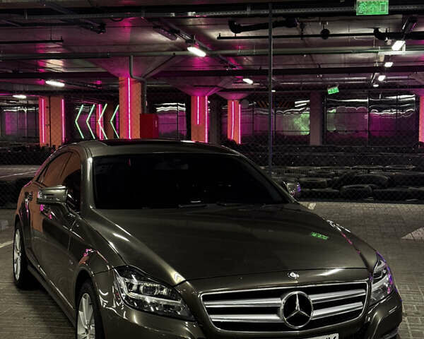 Коричневий Мерседес ЦЛС-Клас, об'ємом двигуна 3.5 л та пробігом 200 тис. км за 19500 $, фото 1 на Automoto.ua