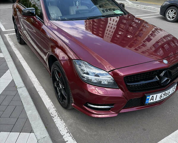 Красный Мерседес ЦЛС-Класс, объемом двигателя 3.5 л и пробегом 93 тыс. км за 21500 $, фото 1 на Automoto.ua