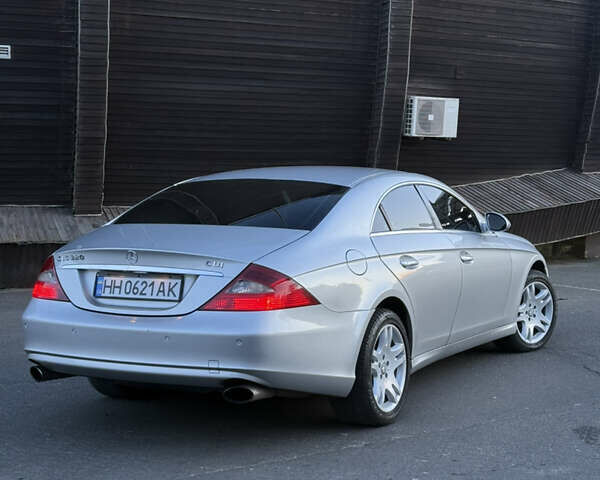 Сірий Мерседес ЦЛС-Клас, об'ємом двигуна 0 л та пробігом 300 тис. км за 9000 $, фото 1 на Automoto.ua