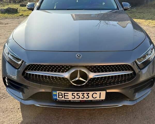 Серый Мерседес ЦЛС-Класс, объемом двигателя 1.9 л и пробегом 84 тыс. км за 46000 $, фото 1 на Automoto.ua