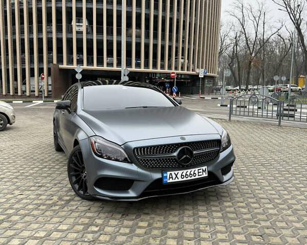 Серый Мерседес ЦЛС-Класс, объемом двигателя 3 л и пробегом 149 тыс. км за 28000 $, фото 1 на Automoto.ua