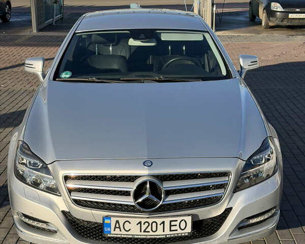 Сірий Мерседес ЦЛС-Клас, об'ємом двигуна 3 л та пробігом 343 тис. км за 23000 $, фото 1 на Automoto.ua