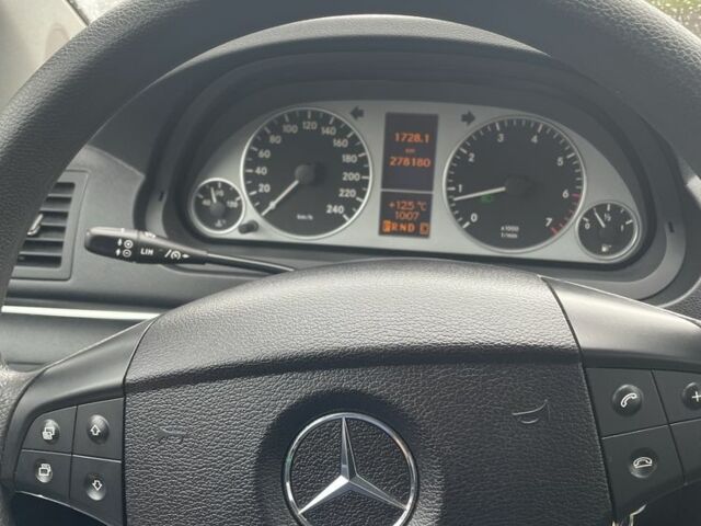 Черный Мерседес Кабрио, объемом двигателя 1.7 л и пробегом 281 тыс. км за 6950 $, фото 1 на Automoto.ua