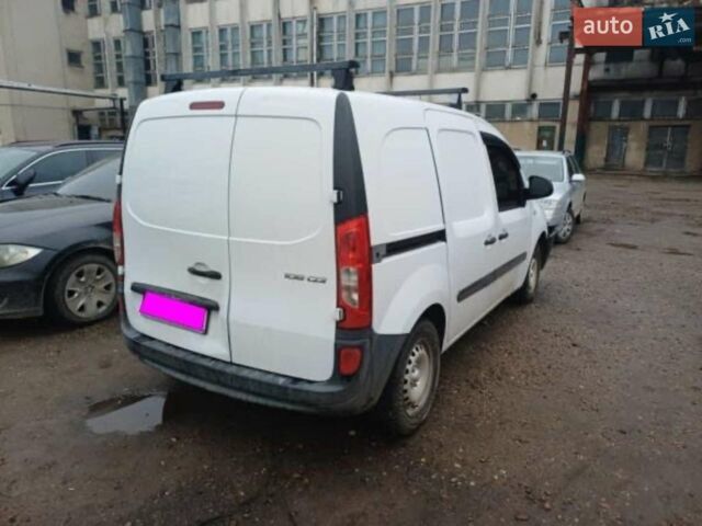 Білий Мерседес Сітан, об'ємом двигуна 1.46 л та пробігом 170 тис. км за 4600 $, фото 1 на Automoto.ua