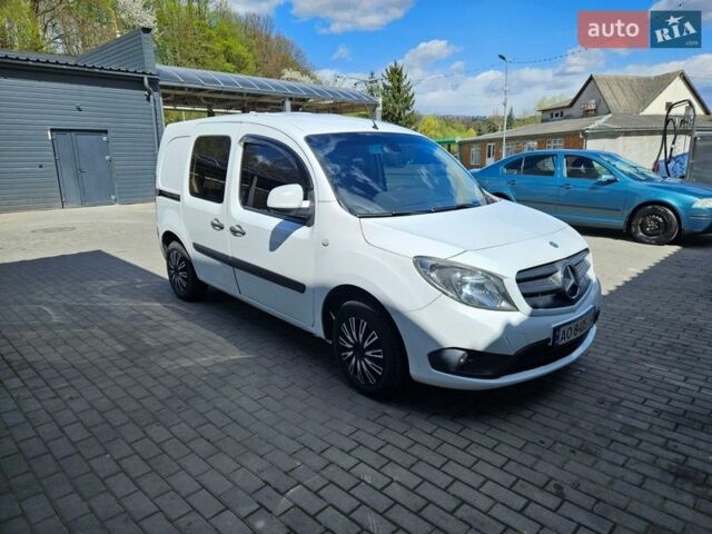 Білий Мерседес Сітан, об'ємом двигуна 1.46 л та пробігом 405 тис. км за 7700 $, фото 1 на Automoto.ua