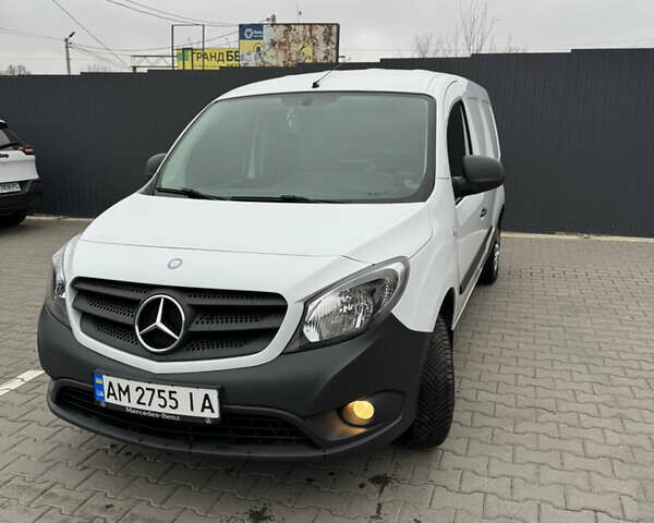 Белый Мерседес Ситан, объемом двигателя 1.46 л и пробегом 155 тыс. км за 11700 $, фото 1 на Automoto.ua