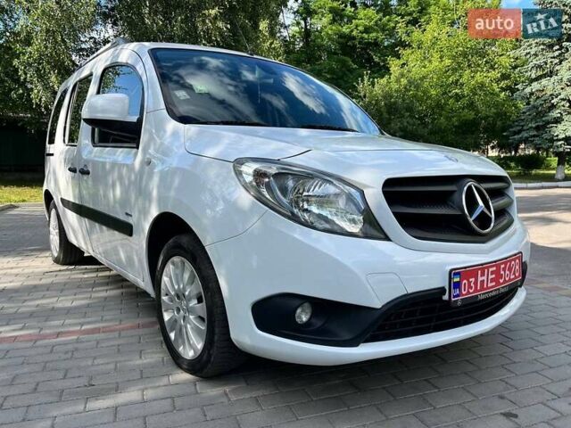 Білий Мерседес Сітан, об'ємом двигуна 1.46 л та пробігом 218 тис. км за 10850 $, фото 1 на Automoto.ua