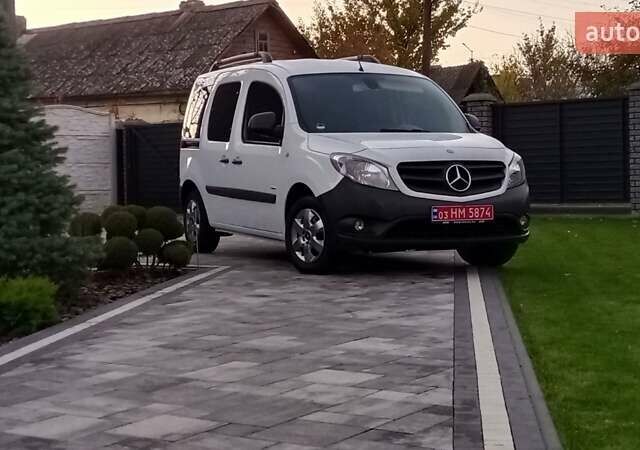 Білий Мерседес Сітан, об'ємом двигуна 1.5 л та пробігом 240 тис. км за 11100 $, фото 1 на Automoto.ua