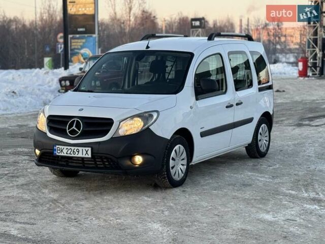 Белый Мерседес Ситан, объемом двигателя 1.46 л и пробегом 271 тыс. км за 10900 $, фото 1 на Automoto.ua