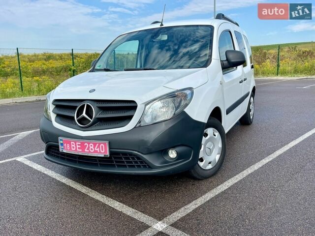 Білий Мерседес Сітан, об'ємом двигуна 1.46 л та пробігом 227 тис. км за 12950 $, фото 1 на Automoto.ua