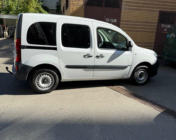 Белый Мерседес Ситан, объемом двигателя 1.46 л и пробегом 160 тыс. км за 11500 $, фото 1 на Automoto.ua