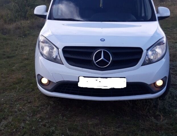 Белый Мерседес Ситан, объемом двигателя 1.5 л и пробегом 228 тыс. км за 8700 $, фото 1 на Automoto.ua