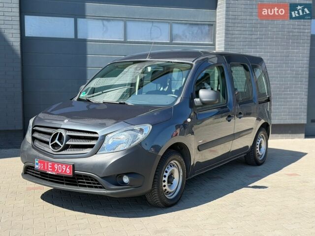 Серый Мерседес Ситан, объемом двигателя 1.5 л и пробегом 250 тыс. км за 9500 $, фото 1 на Automoto.ua