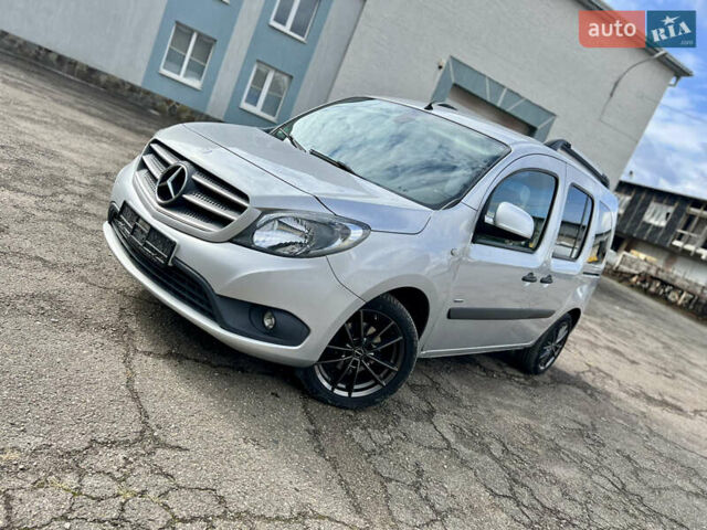 Серый Мерседес Ситан, объемом двигателя 1.5 л и пробегом 200 тыс. км за 12900 $, фото 1 на Automoto.ua