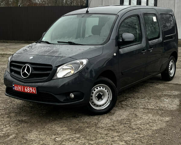 Серый Мерседес Ситан, объемом двигателя 1.5 л и пробегом 100 тыс. км за 14000 $, фото 1 на Automoto.ua