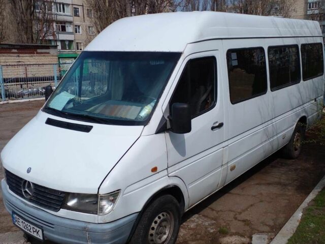 Белый Мерседес Другая, объемом двигателя 2.3 л и пробегом 500 тыс. км за 4600 $, фото 1 на Automoto.ua