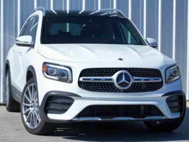 Белый Мерседес Другая, объемом двигателя 2 л и пробегом 56 тыс. км за 24000 $, фото 1 на Automoto.ua