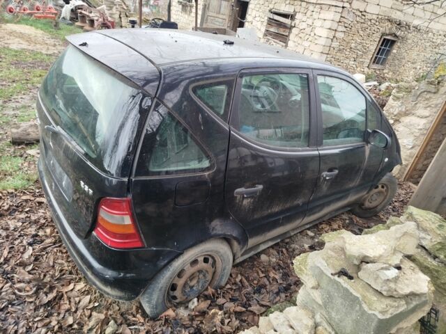 Черный Мерседес Другая, объемом двигателя 0 л и пробегом 200 тыс. км за 800 $, фото 1 на Automoto.ua