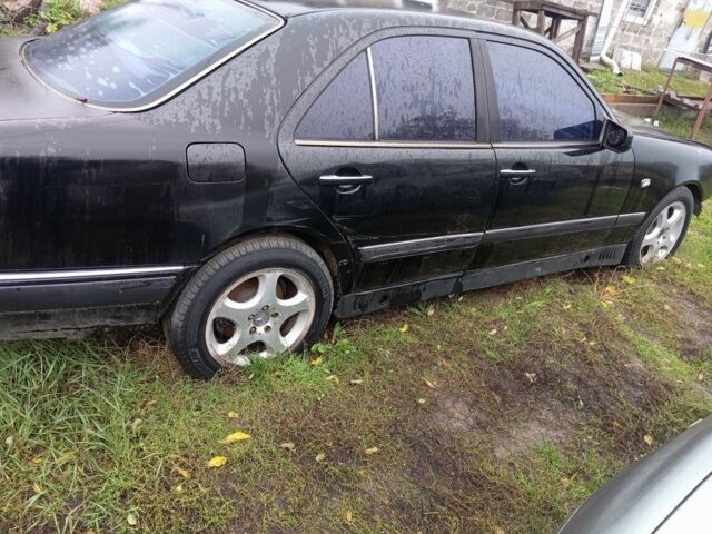 Черный Мерседес Другая, объемом двигателя 0 л и пробегом 3 тыс. км за 2200 $, фото 1 на Automoto.ua