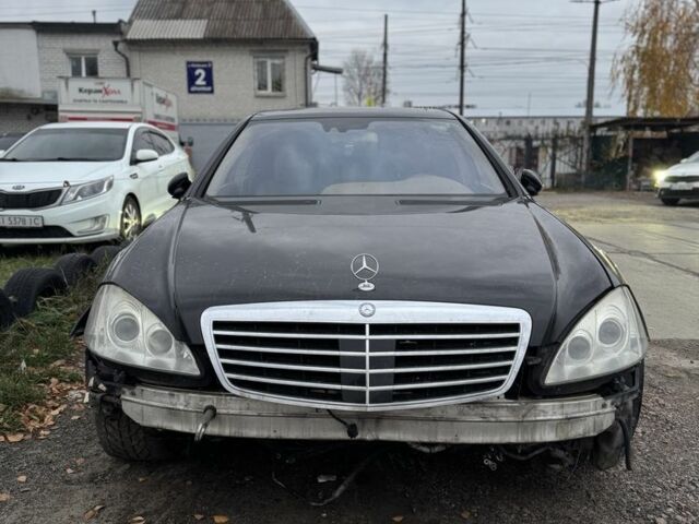 Черный Мерседес Другая, объемом двигателя 5.5 л и пробегом 240 тыс. км за 3700 $, фото 1 на Automoto.ua