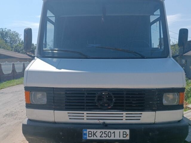 Мерседес Інша, об'ємом двигуна 0 л та пробігом 0 тис. км за 4850 $, фото 1 на Automoto.ua