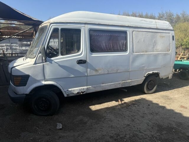 Мерседес Другая, объемом двигателя 0 л и пробегом 0 тыс. км за 1650 $, фото 1 на Automoto.ua