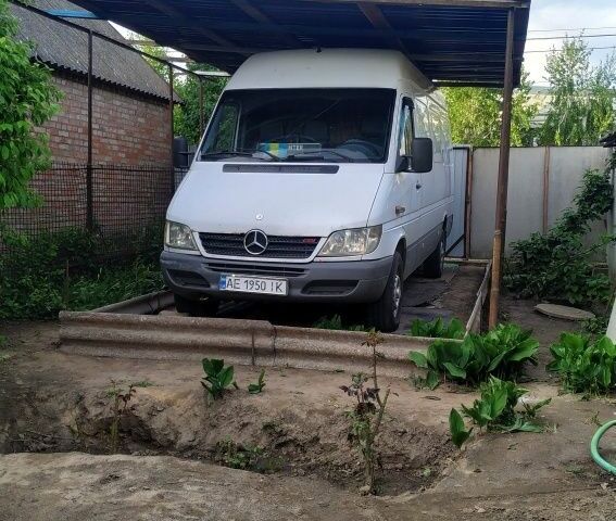 Мерседес Другая, объемом двигателя 0 л и пробегом 0 тыс. км за 10000 $, фото 1 на Automoto.ua