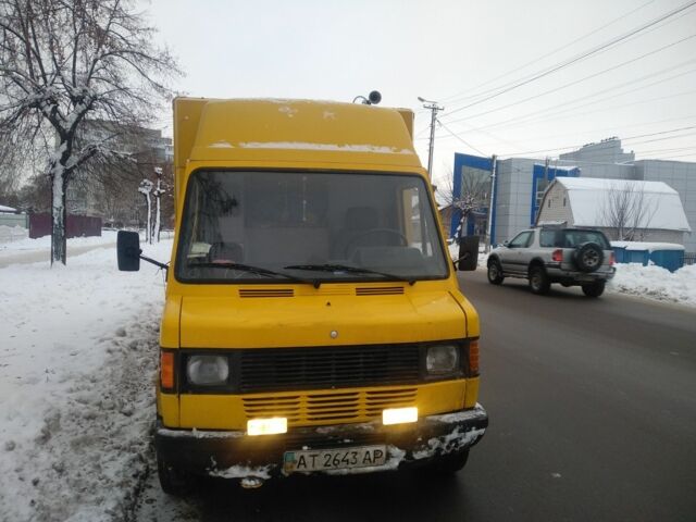 Мерседес Інша 1996 у Могилев-Подольском на Automoto.ua Жовтий Мерседес Інша, об'ємом двигуна 0 л та пробігом 100 тис. км за 1000 $, фото 1 на Automoto.ua