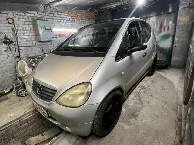 Серый Мерседес Другая, объемом двигателя 1.7 л и пробегом 190 тыс. км за 2400 $, фото 1 на Automoto.ua