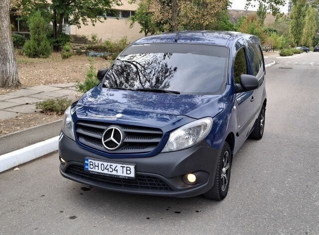Синий Мерседес Другая, объемом двигателя 0 л и пробегом 175 тыс. км за 8700 $, фото 1 на Automoto.ua