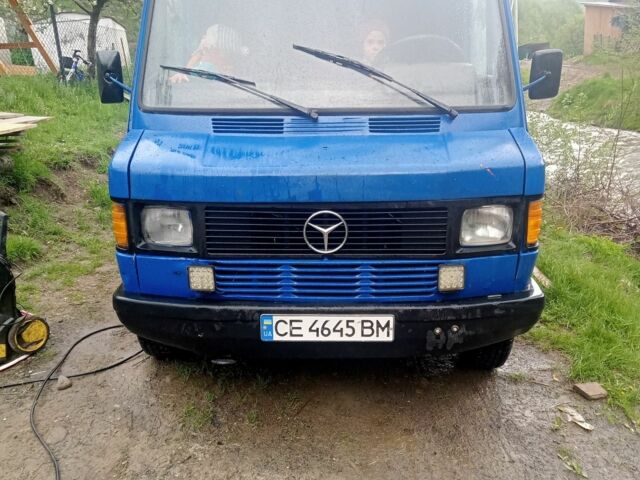 Синий Мерседес Другая, объемом двигателя 2.4 л и пробегом 390 тыс. км за 2100 $, фото 1 на Automoto.ua