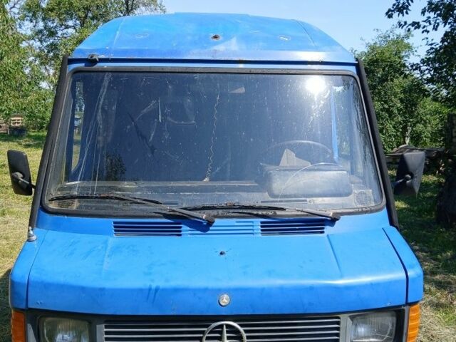 Синій Мерседес Інша, об'ємом двигуна 2.9 л та пробігом 200 тис. км за 2000 $, фото 1 на Automoto.ua