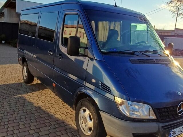 Синий Мерседес Другая, объемом двигателя 2.1 л и пробегом 500 тыс. км за 5900 $, фото 1 на Automoto.ua