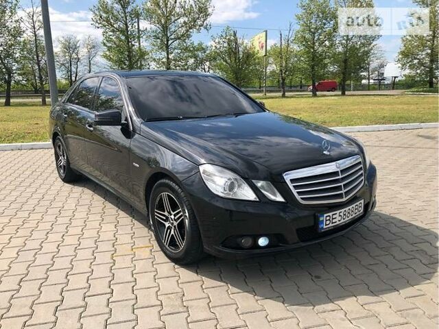 Чорний Мерседес E 200, об'ємом двигуна 1.8 л та пробігом 184 тис. км за 17999 $, фото 1 на Automoto.ua