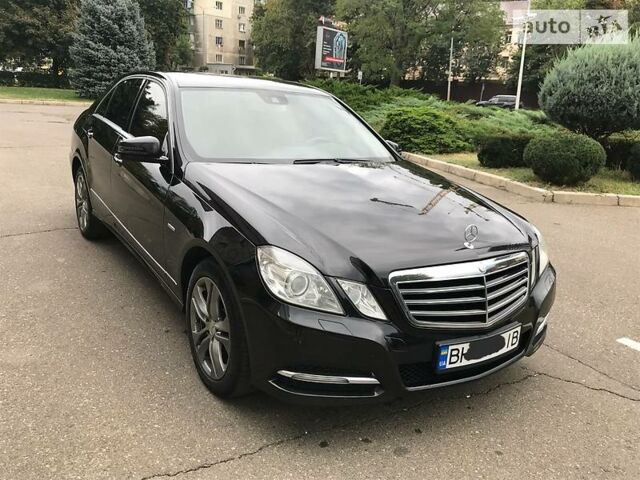 Чорний Мерседес E 200, об'ємом двигуна 1.8 л та пробігом 138 тис. км за 16900 $, фото 1 на Automoto.ua