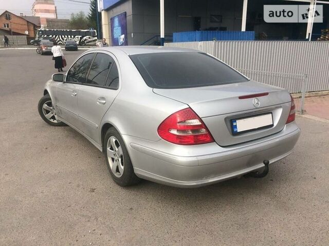 Сірий Мерседес E 200, об'ємом двигуна 1.8 л та пробігом 238 тис. км за 7600 $, фото 1 на Automoto.ua