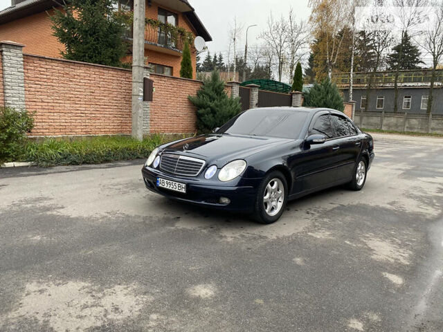 Чорний Мерседес E 220, об'ємом двигуна 2.2 л та пробігом 256 тис. км за 8300 $, фото 1 на Automoto.ua