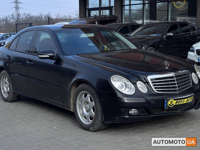 Чорний Мерседес E 220, об'ємом двигуна 2.2 л та пробігом 450 тис. км за 9500 $, фото 1 на Automoto.ua