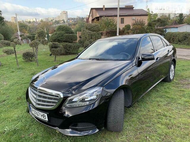 Чорний Мерседес E 220, об'ємом двигуна 2.2 л та пробігом 220 тис. км за 17500 $, фото 1 на Automoto.ua