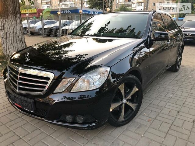 Чорний Мерседес E 220, об'ємом двигуна 2.2 л та пробігом 175 тис. км за 14900 $, фото 1 на Automoto.ua