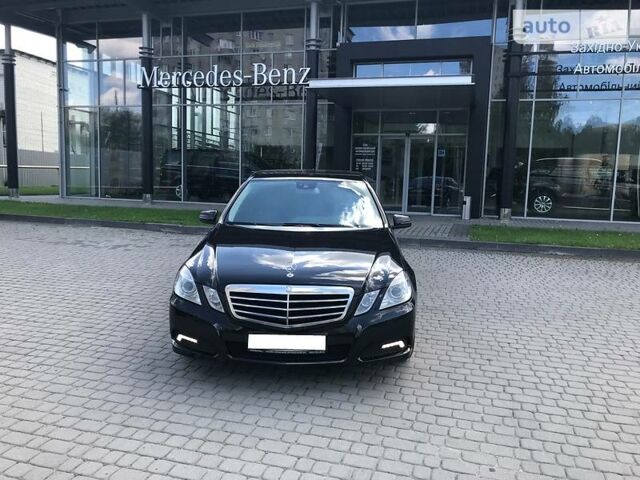 Чорний Мерседес E 220, об'ємом двигуна 2.2 л та пробігом 233 тис. км за 15500 $, фото 1 на Automoto.ua