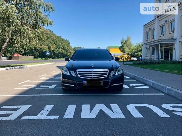 Чорний Мерседес E 220, об'ємом двигуна 2.2 л та пробігом 220 тис. км за 18000 $, фото 1 на Automoto.ua