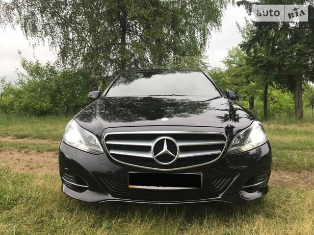 Чорний Мерседес E 220, об'ємом двигуна 2.2 л та пробігом 140 тис. км за 25000 $, фото 1 на Automoto.ua