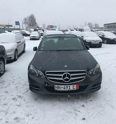 Мерседес E 220, об'ємом двигуна 2.1 л та пробігом 145 тис. км за 28500 $, фото 1 на Automoto.ua